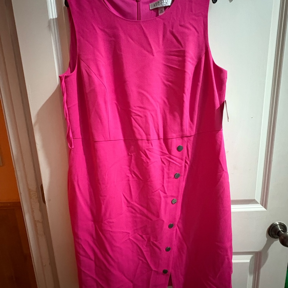 Kasper Pink Sleeveless Crew Neck Sheath Dress